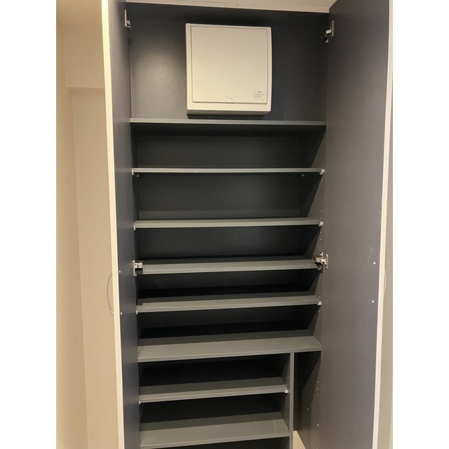 収納　※同タイプ・別部屋の写真になります