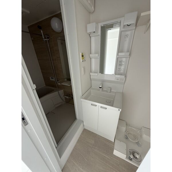 洗面設備　同シリーズ物件のモデルルームになります※現況優先