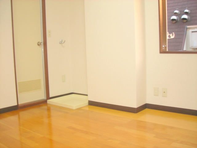 その他部屋・スペース　★明るいフローリングの角部屋です★