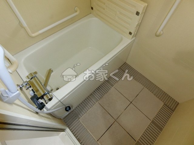 バス・シャワールーム　バスルーム