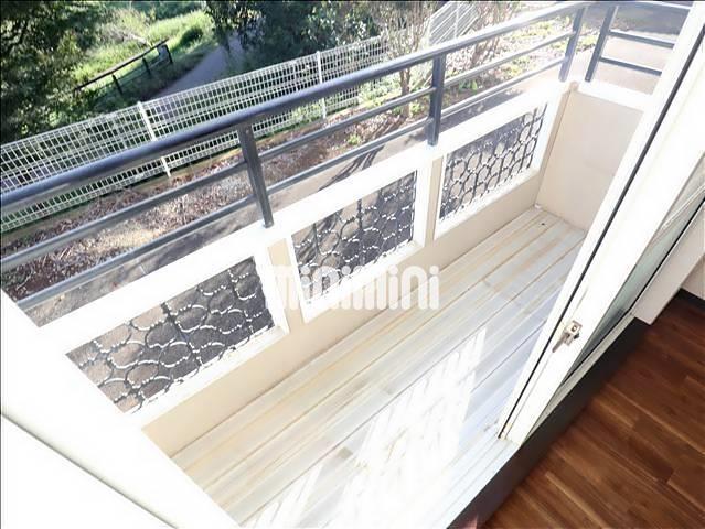 バルコニー　南向きのお部屋です。