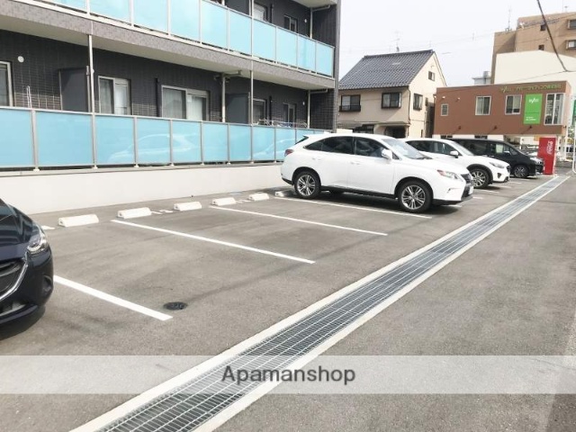 その他　駐車場（その他）まで0m