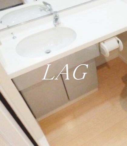 洗面設備　独立洗面台です。