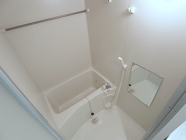 バス・シャワールーム　バスルームは浴室乾燥機完備