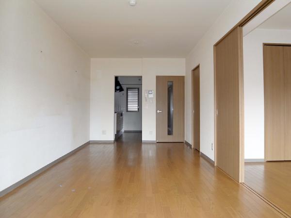 居室・リビング　内装