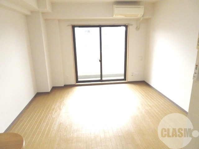 居室・リビング　広々としたお部屋です♪