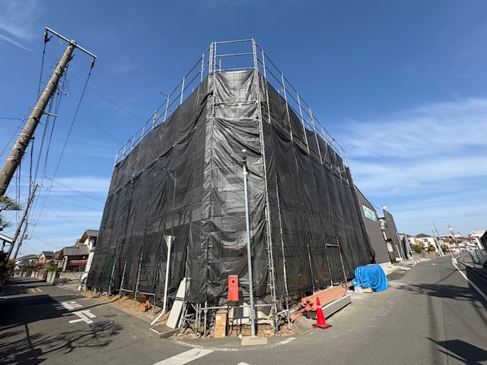 建物外観　建築中