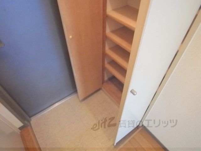 その他設備　下駄箱