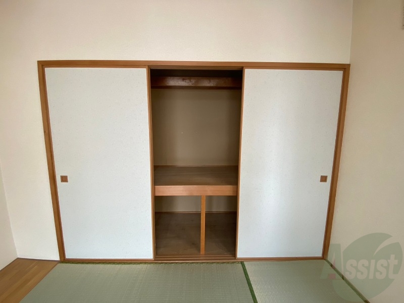 収納　洋室にはクローゼットがあるのですっきり片付きそうです。