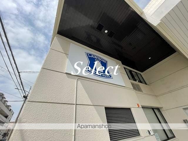 コンビニ　ローソン（コンビニ）まで176m