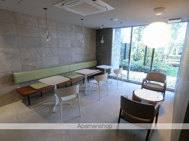 ロビー　ロビー