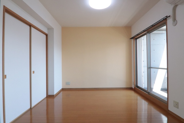 居室・リビング　※別室の参考写真の為、現況優先です。