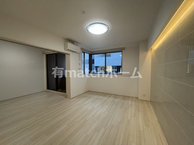 居室・リビング　(参考)同マンション同間取り他部屋の写真