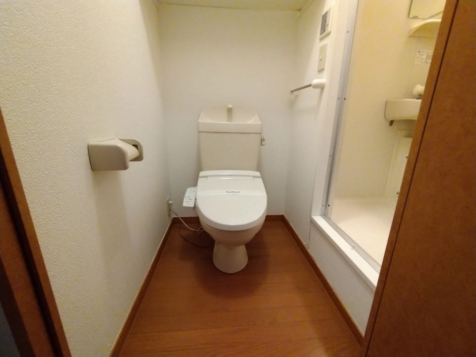 その他　温水洗浄便座設置