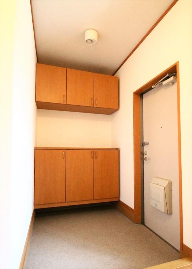 玄関　玄関には広々としたシューズボックスが♪