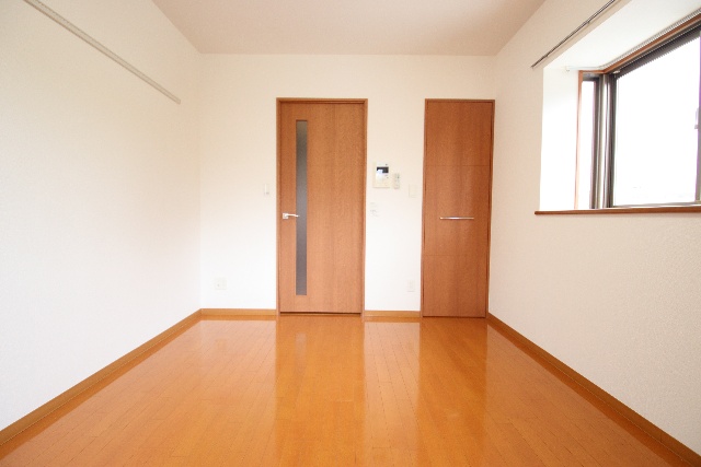 居室・リビング　※別室の参考写真の為、現況優先です。