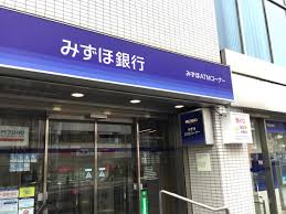 銀行　みずほ銀行早稲田支店（銀行）まで229m
