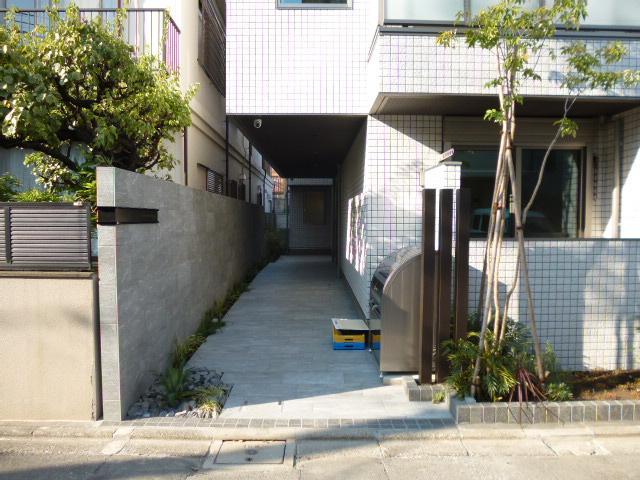 エントランス　建物の内部です