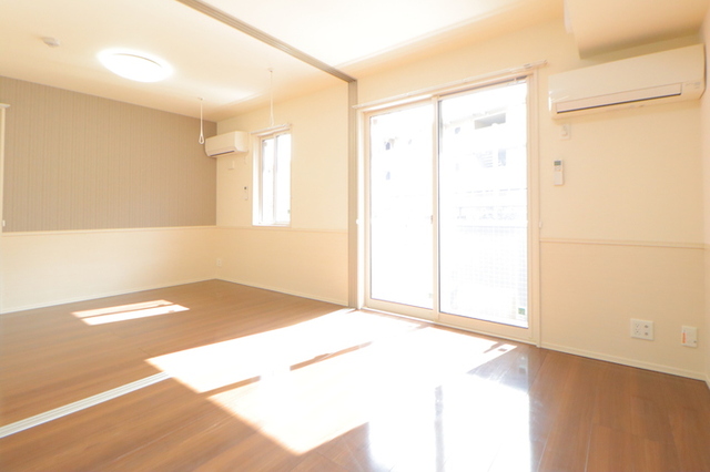 居室・リビング　リビング・洋室