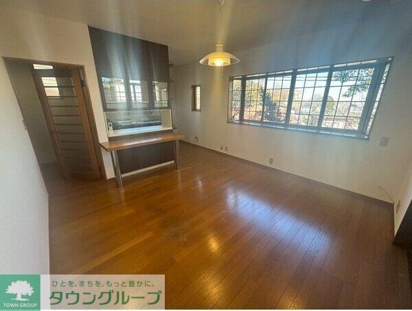 居室・リビング　★お部屋探しは株式会社タウンハウジング東京まで★