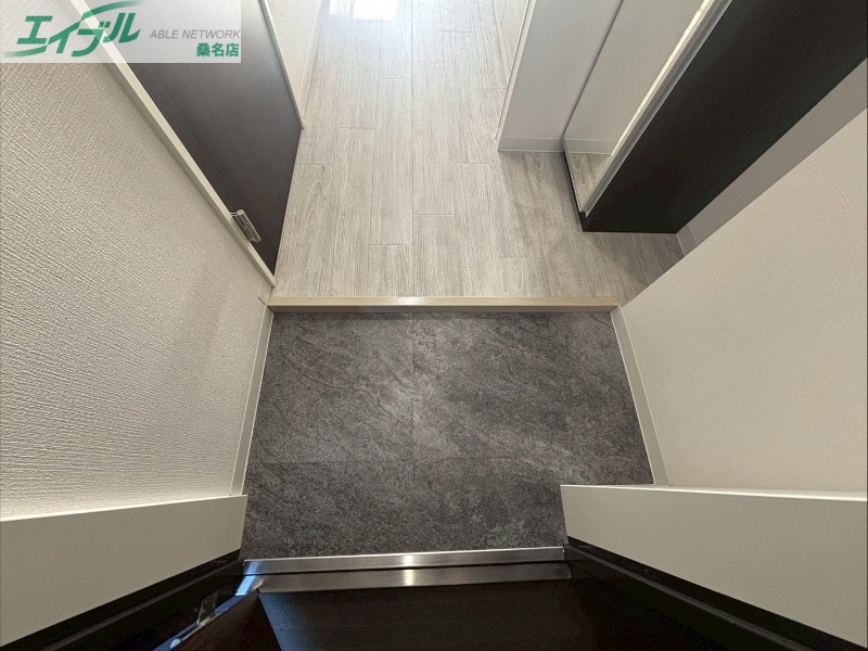 玄関　同型参考写真