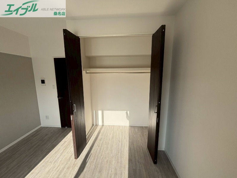 収納　同型参考写真