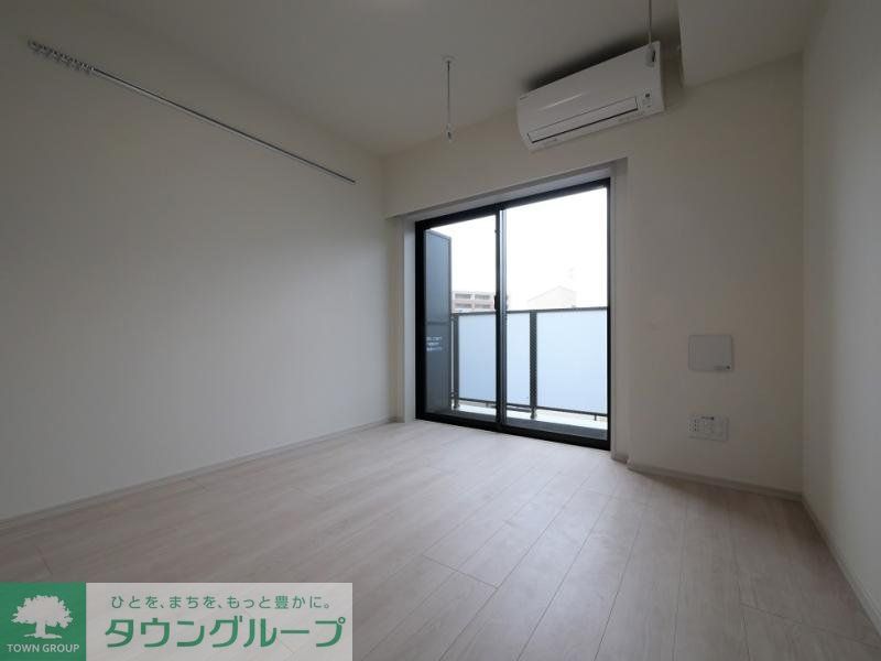 居室・リビング　同物件別部屋写真