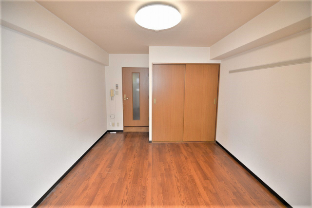 居室・リビング　写真は同マンションの別のお部屋のものです