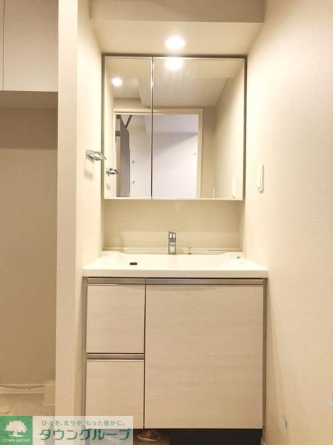 洗面設備　※写真は同タイプ住戸です。