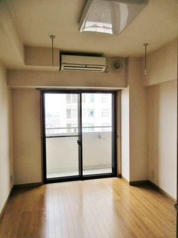 居室・リビング　■エアコン■24時間換気システム■室内物干機