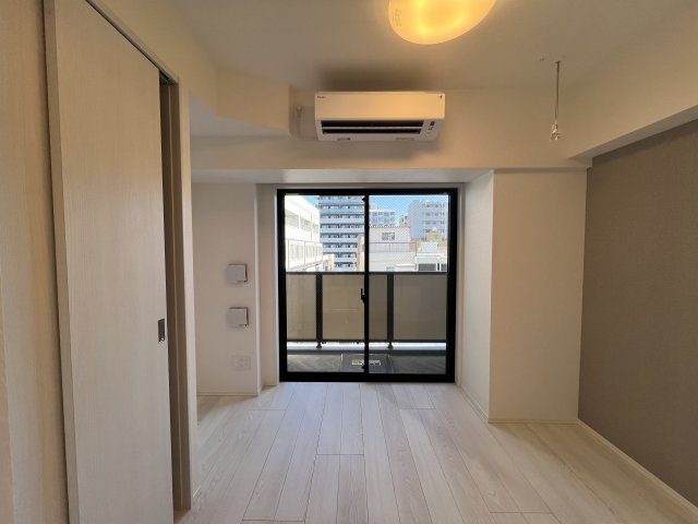 居室・リビング　ゆったりとした居間です