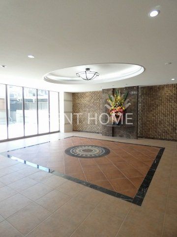 エントランス　豪華なエントランスホールです