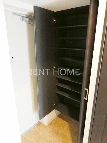 玄関　背高シューズボック設置