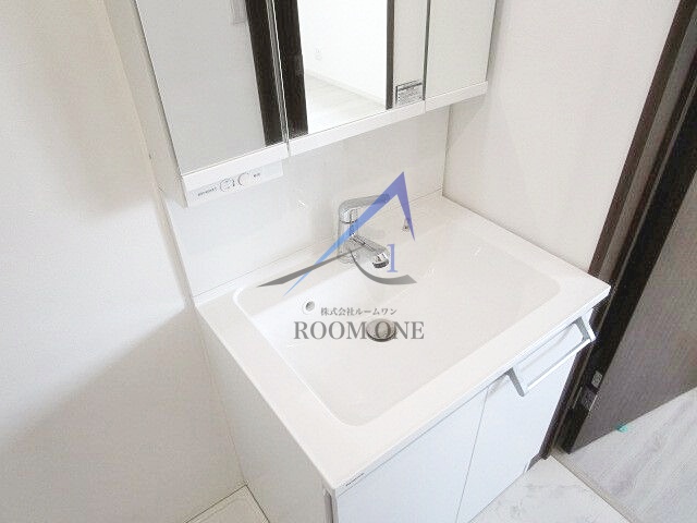 洗面設備　独立洗面台です。