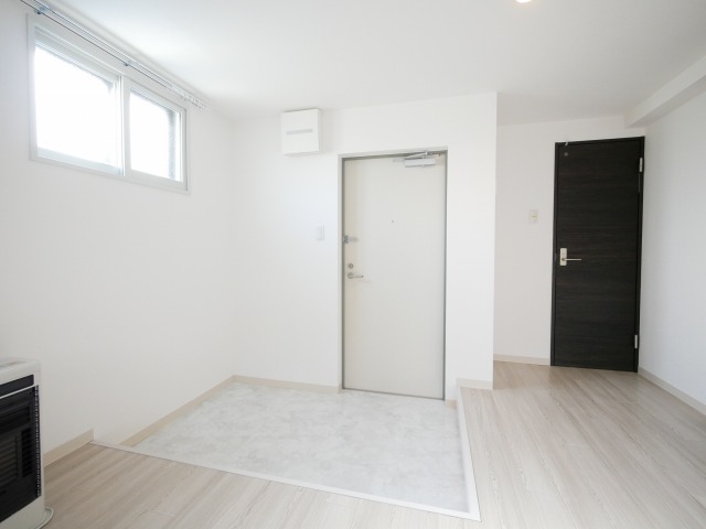 玄関　広い玄関土間タイプです。