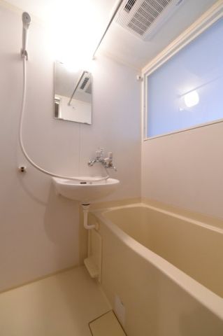 バス・シャワールーム　☆ゆったりくつろげるお風呂☆