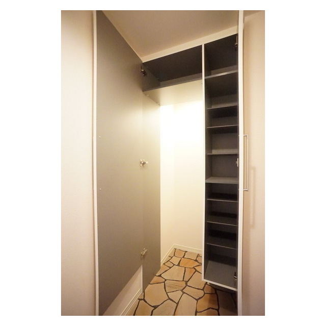 玄関　充実の玄関収納