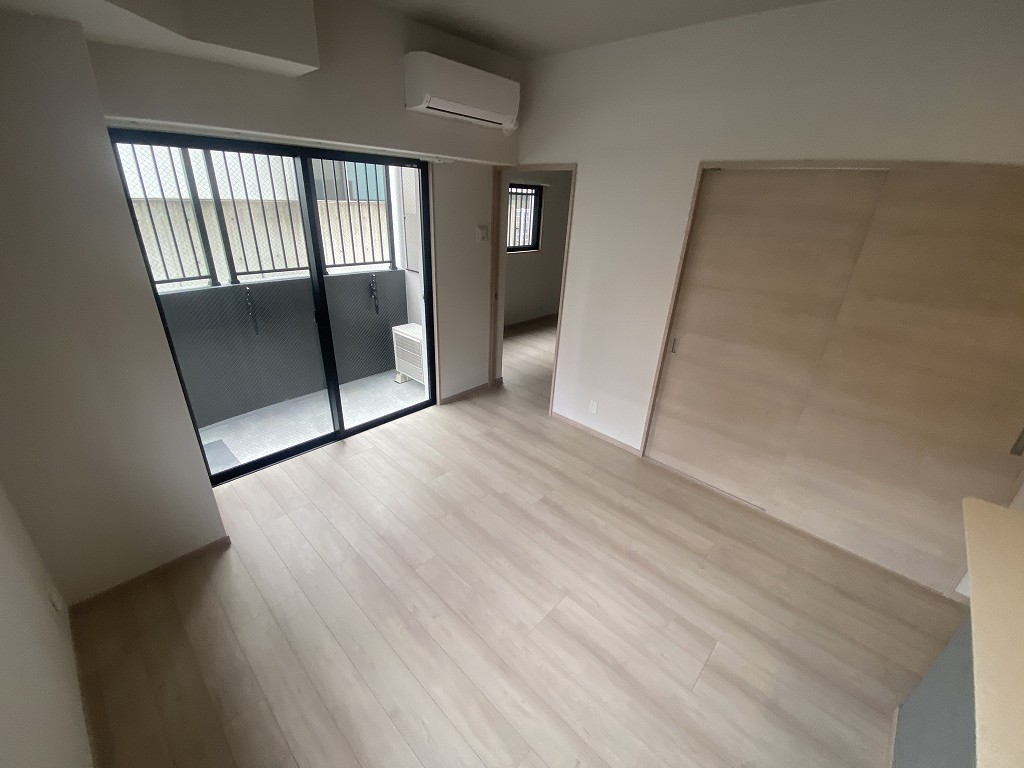 その他　室内写真は同シリーズの参考写真を掲載