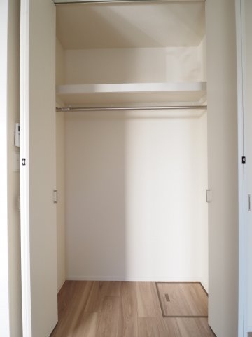 収納　天井高まであり収納豊富です！