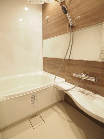 バス・シャワールーム　日々の疲れを癒やすバスルーム♪