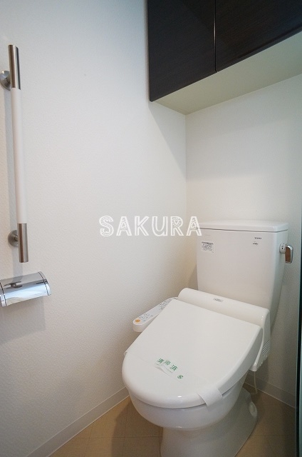 トイレ　嬉しい温水洗浄便座♪