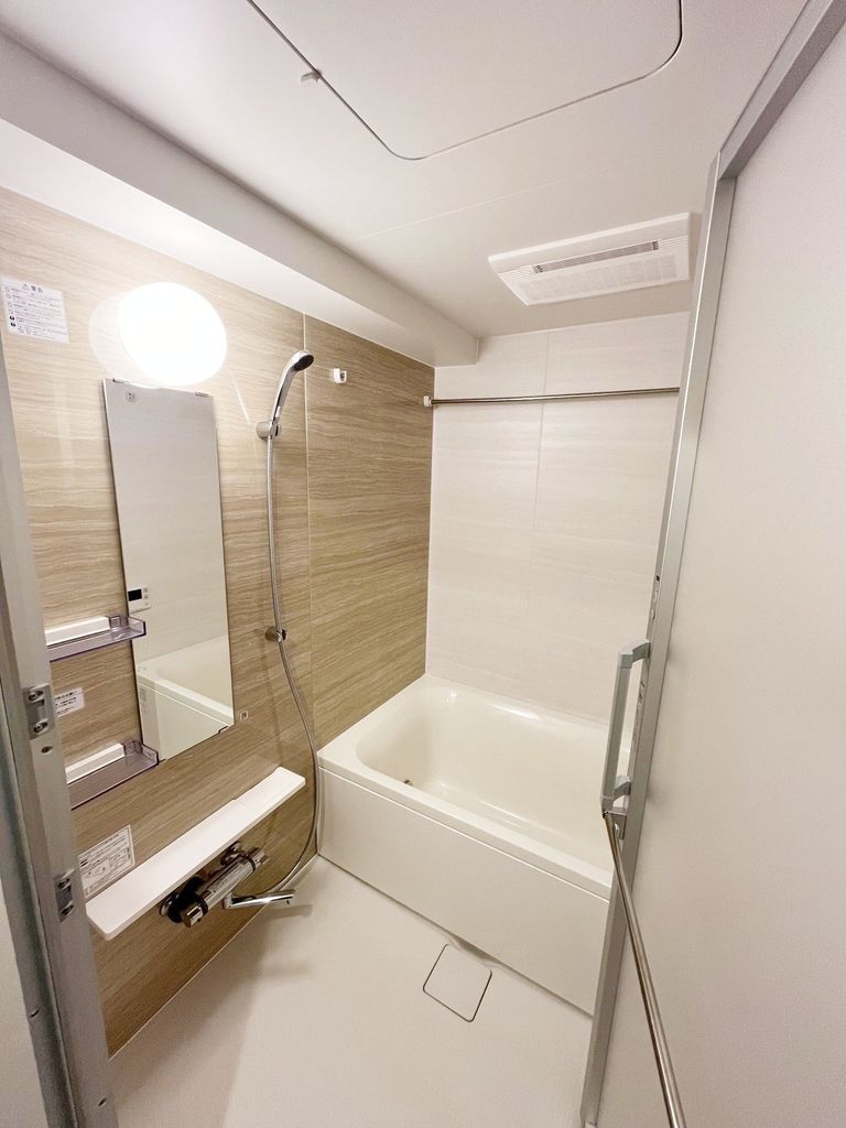 バス・シャワールーム　バス