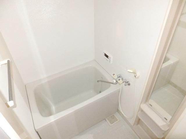 バス・シャワールーム　★追炊き機能付きバス★