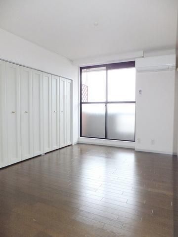 居室・リビング　★明るい洋室です★