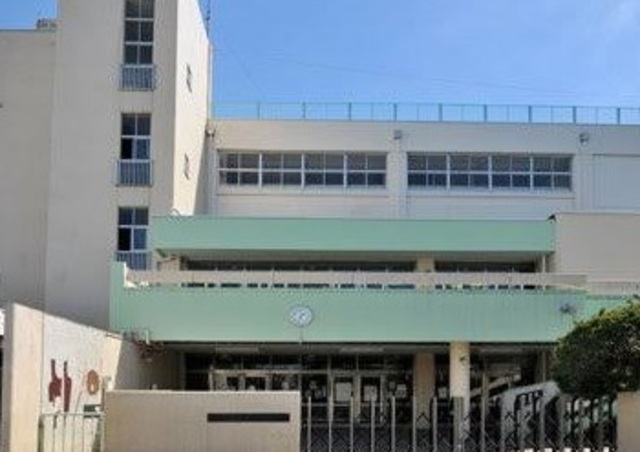 小学校　国分寺市立第一小学校（小学校）まで90m