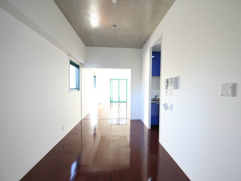 居室・リビング　ＬＤＫ10.5帖　洋室10.4帖つなげても仕切って使えます