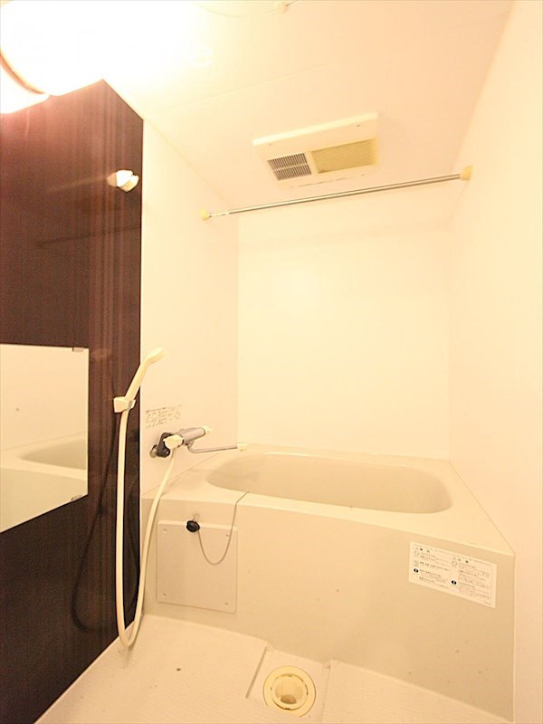 バス・シャワールーム　バスルーム