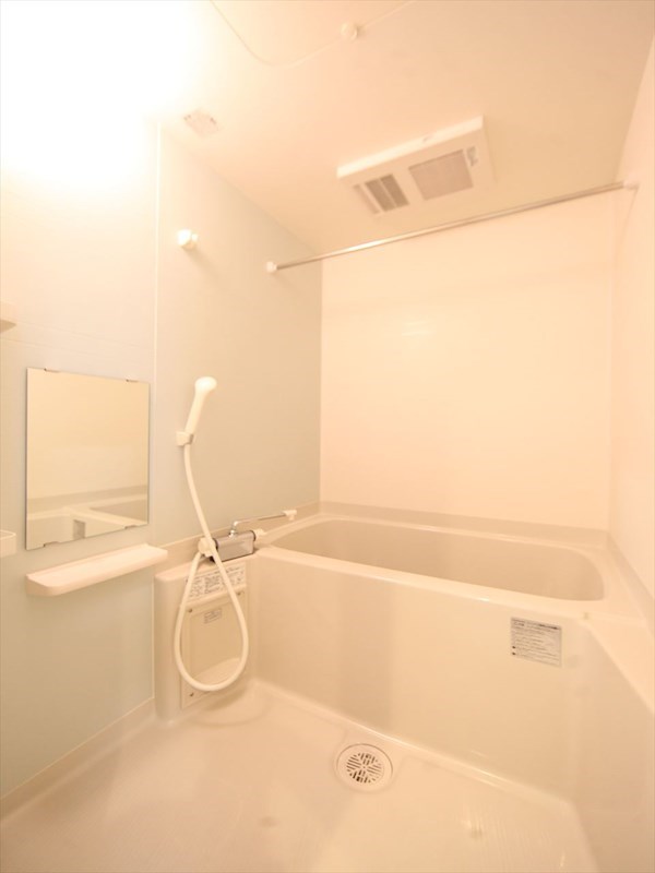 バス・シャワールーム　バスルーム　浴室暖房乾燥機付き