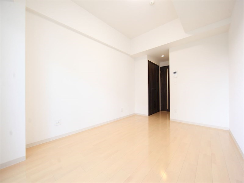 居室・リビング　洋室8.5帖　クローゼット付（収納充実してます）