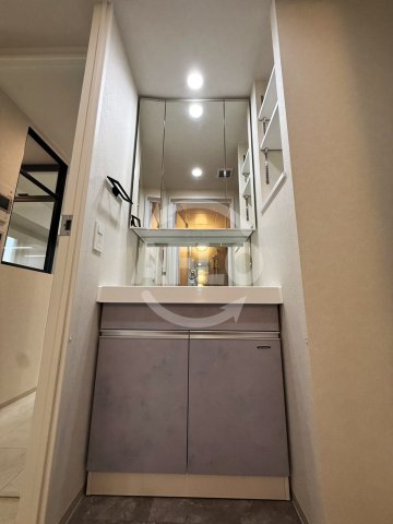 洗面設備　アーバネックス堺筋本町　独立洗面台